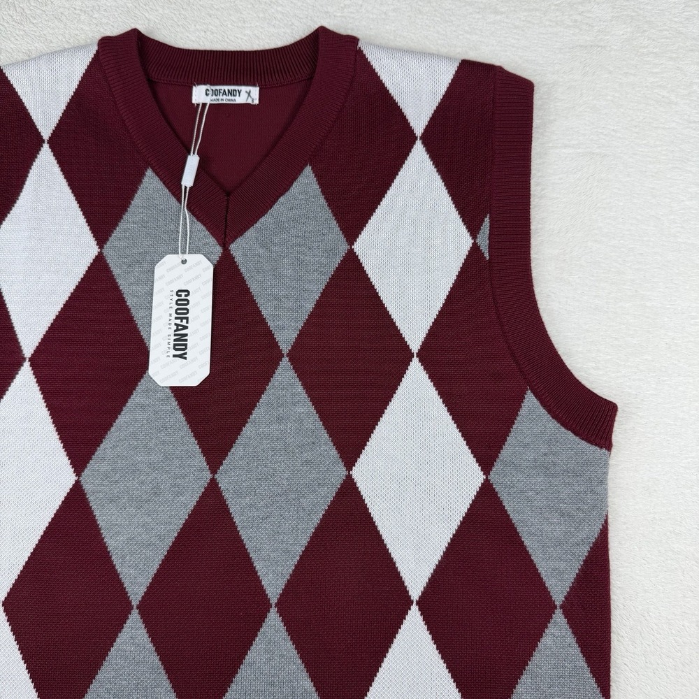 Coofandy V-Neck Sweater Vest Men's SMALL Red/Gray Argyle Sleeveless Pullover NWT - Picture 3 of 11